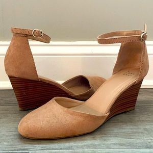 •Tan Suede Wedges with Wood Heel•